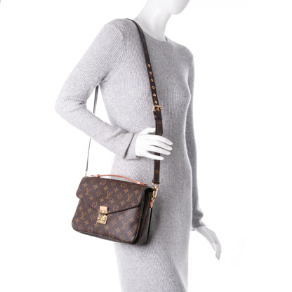 Louis Vuitton Monogram Pochette Metis 2 of 8