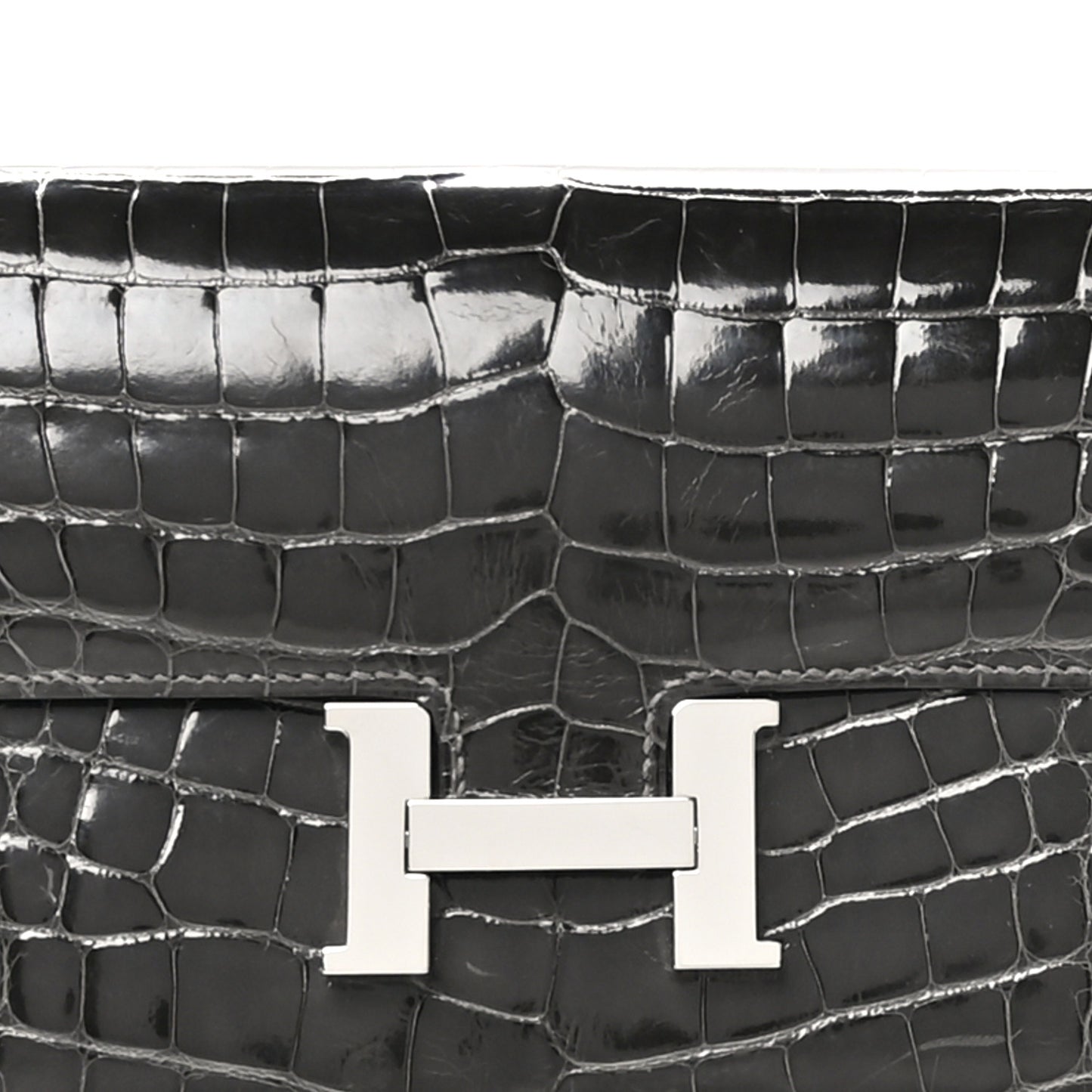 Shiny Alligator Constance Long Wallet Graphite