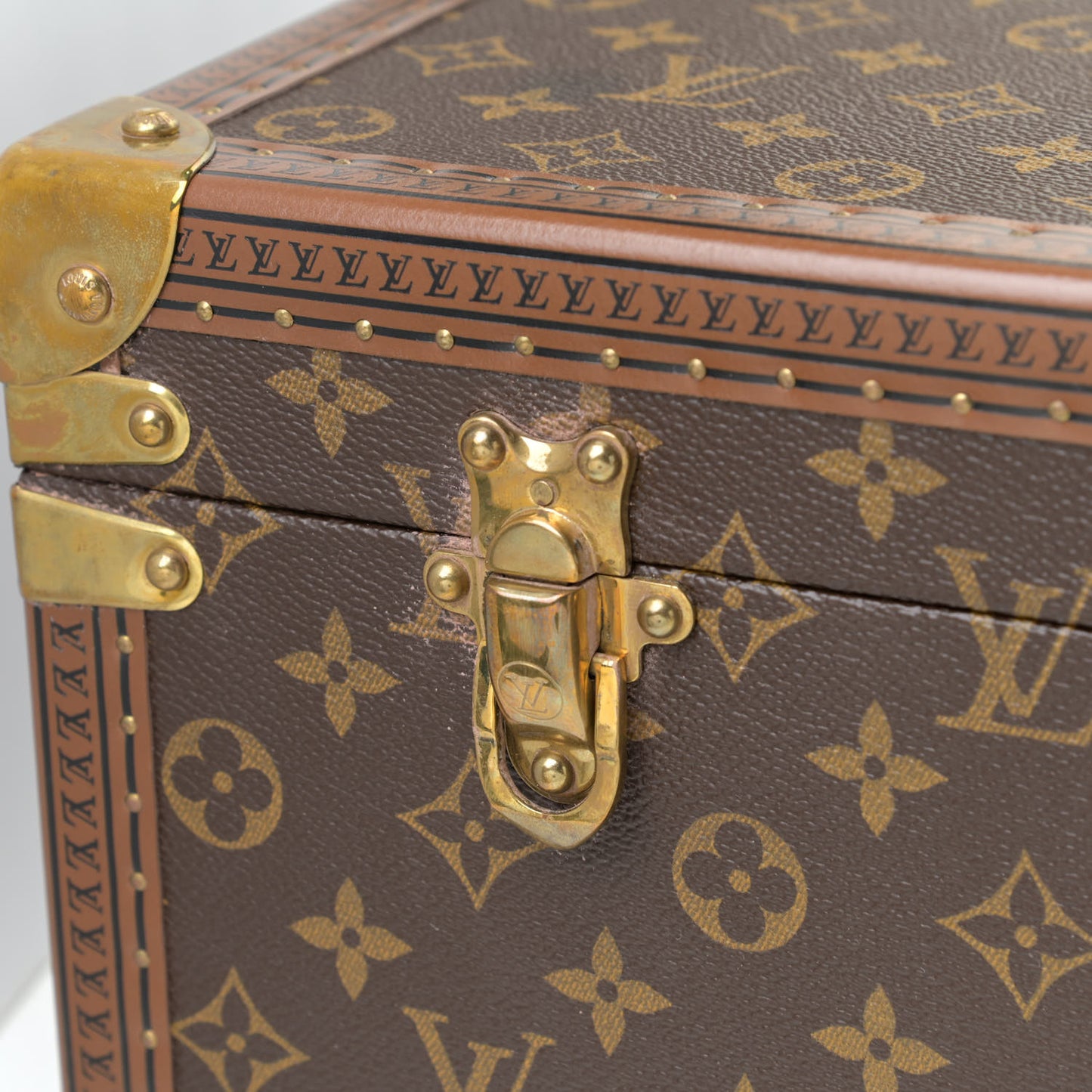 Monogram Bisten 70