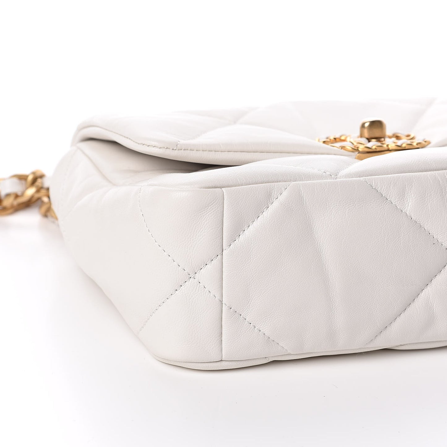 Lambskin Quilted Medium 19 Flap White