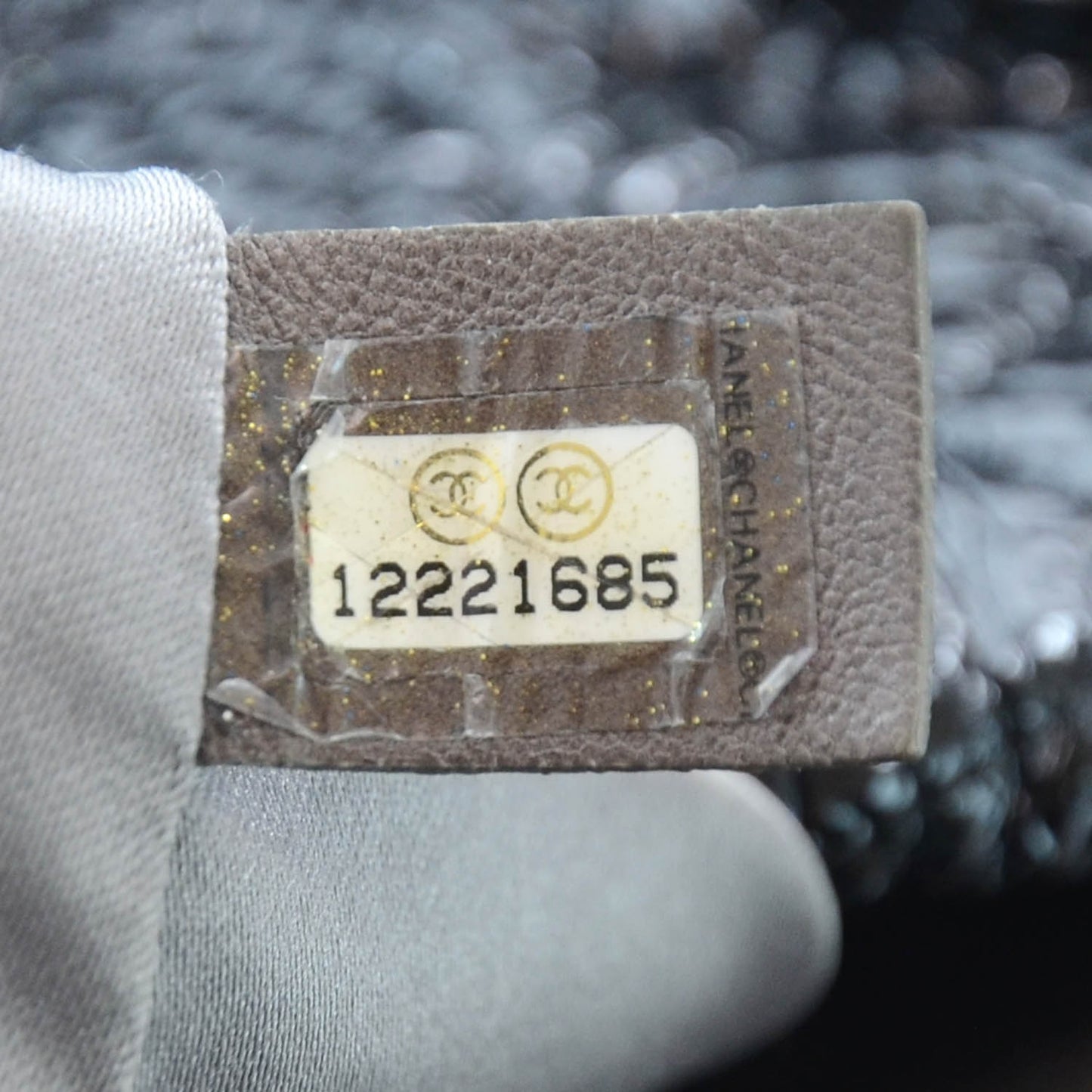 Vinyl Graphic Edge Tote Black