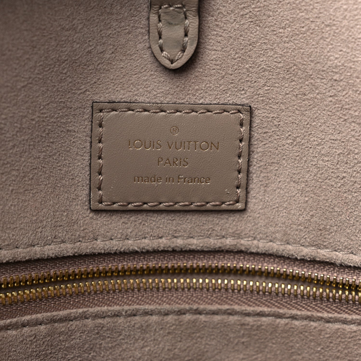 Louis Vuitton Empreinte Monogram Giant Onthego MM Tourterelle Creme 6 of 20