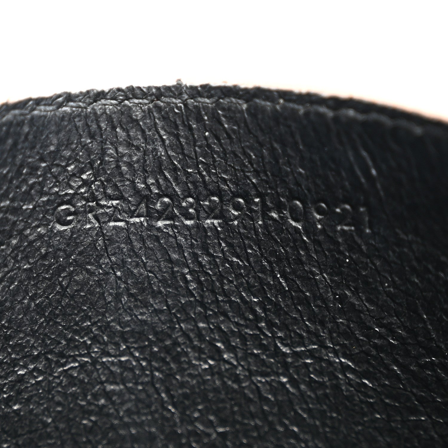 Saint Laurent Grain De Poudre Matelasse Chevron Monogram Credit Card Case Pale Pink 7 of 8