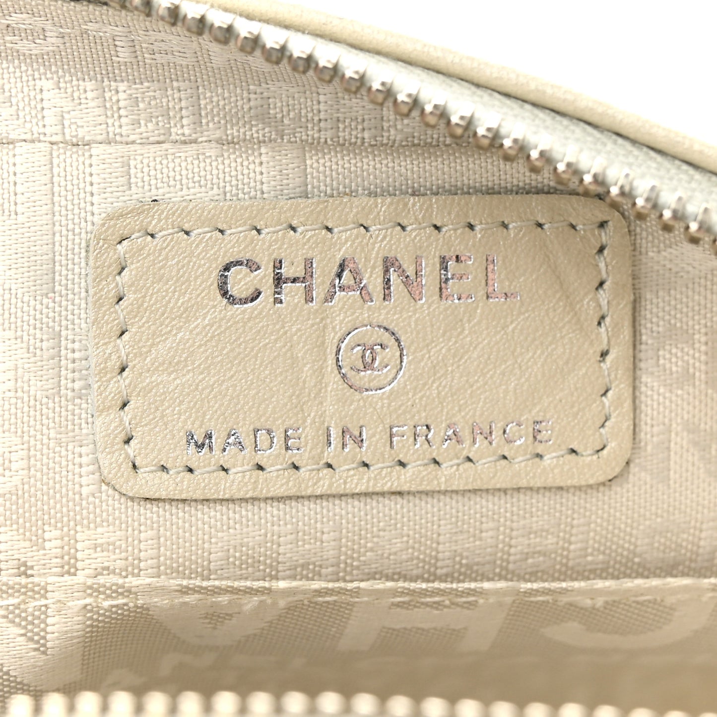 Metallic Aged Calfskin Quilted Cambon Cosmetic Case Argent Clair