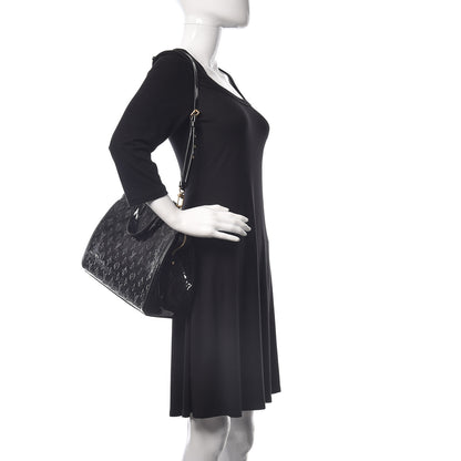 Louis Vuitton Vernis Brea MM Black 2 of 13