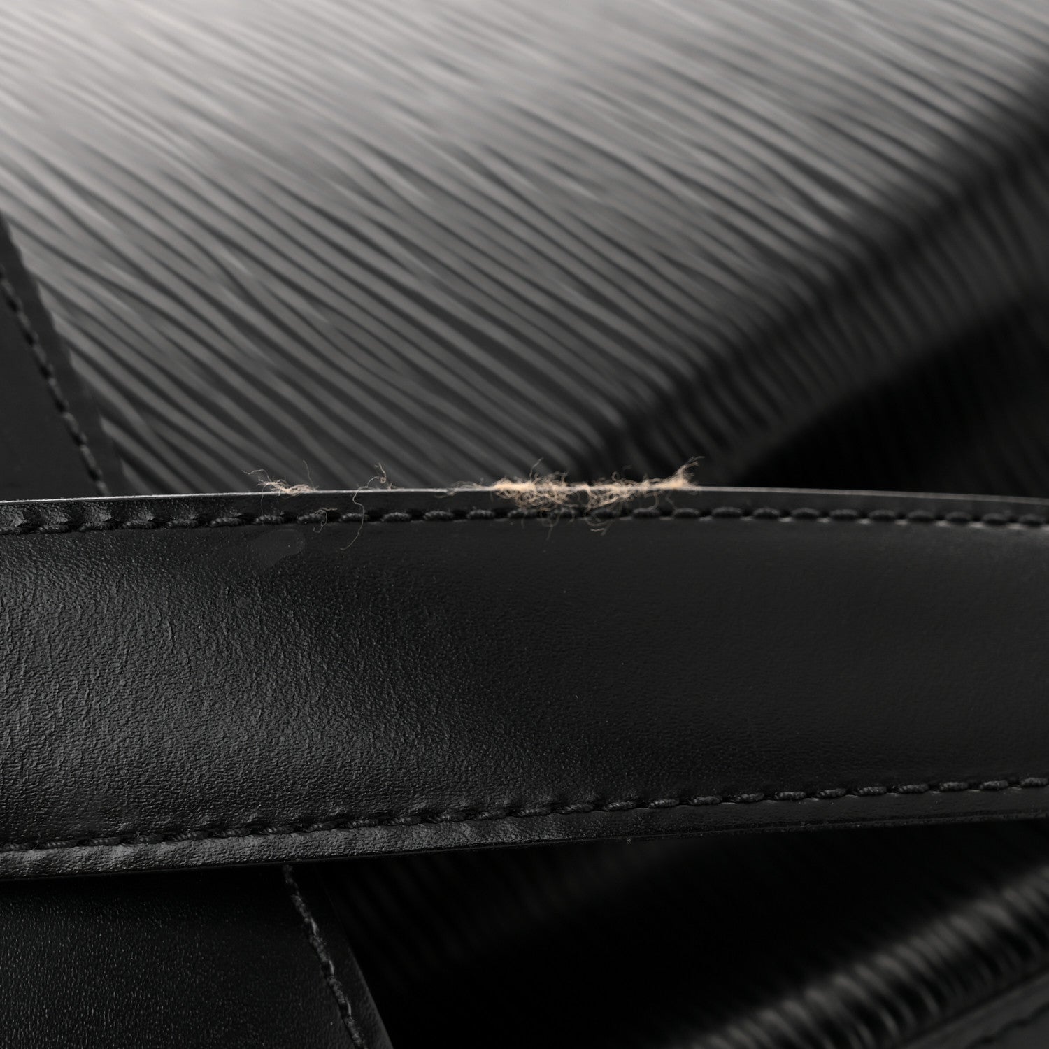 Louis Vuitton Epi Sac D'epaule Black 13 of 13