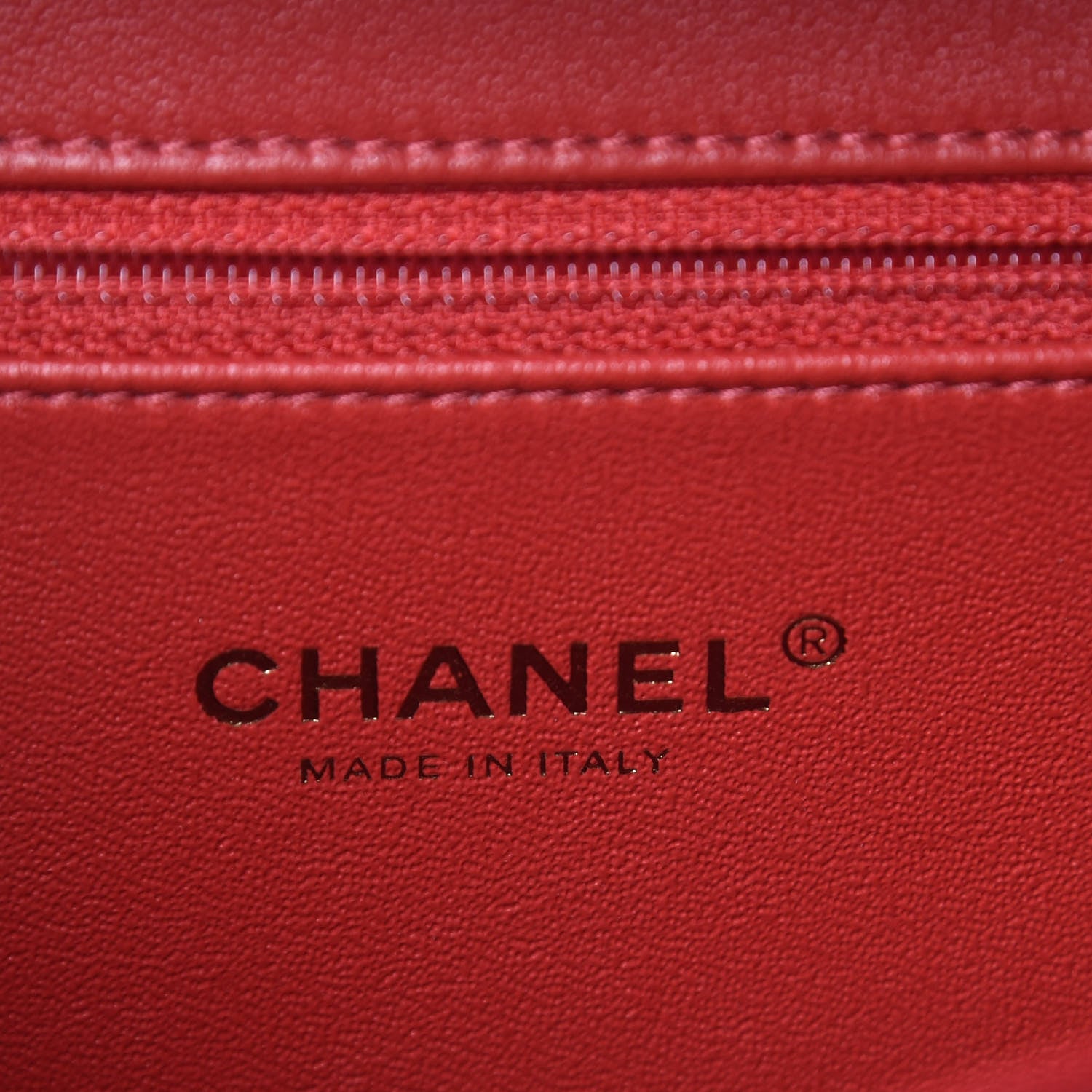 Chanel Caviar Quilted Medium CC Filigree Vanity Case Red 6 of 11