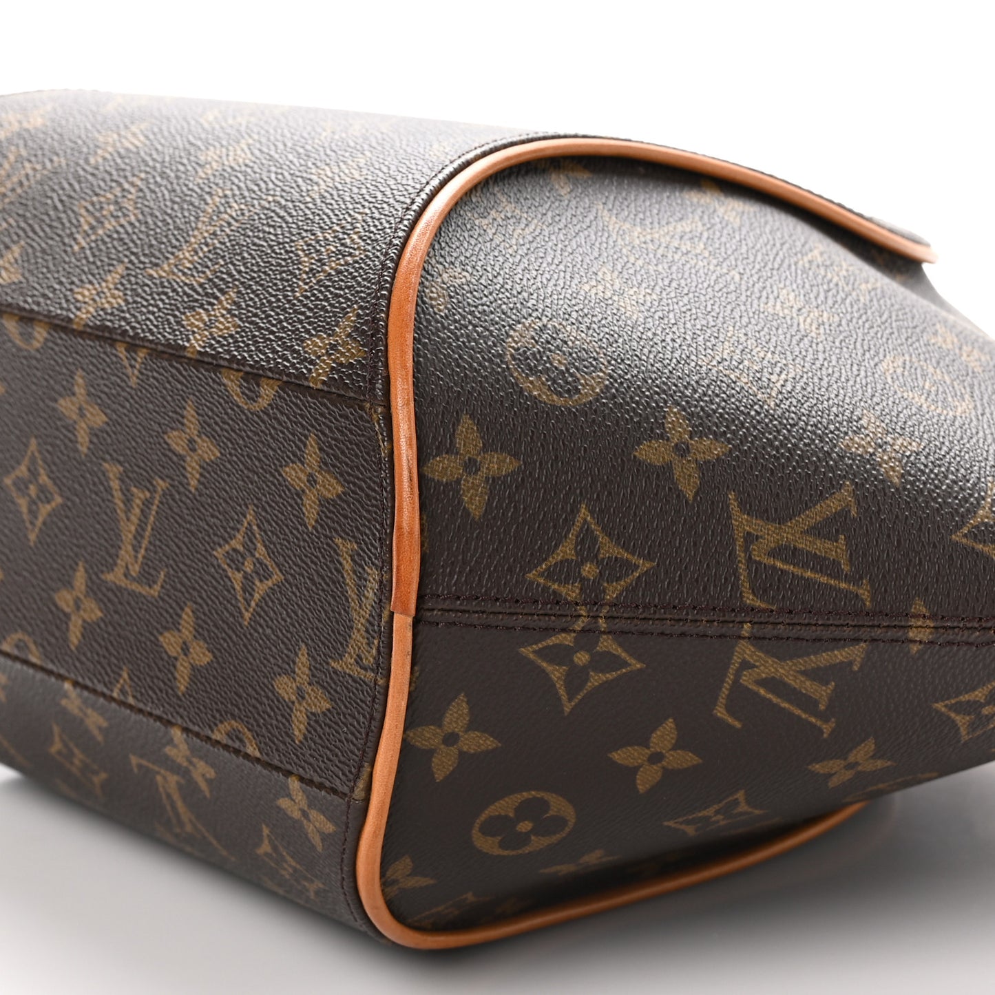 Monogram Ellipse MM