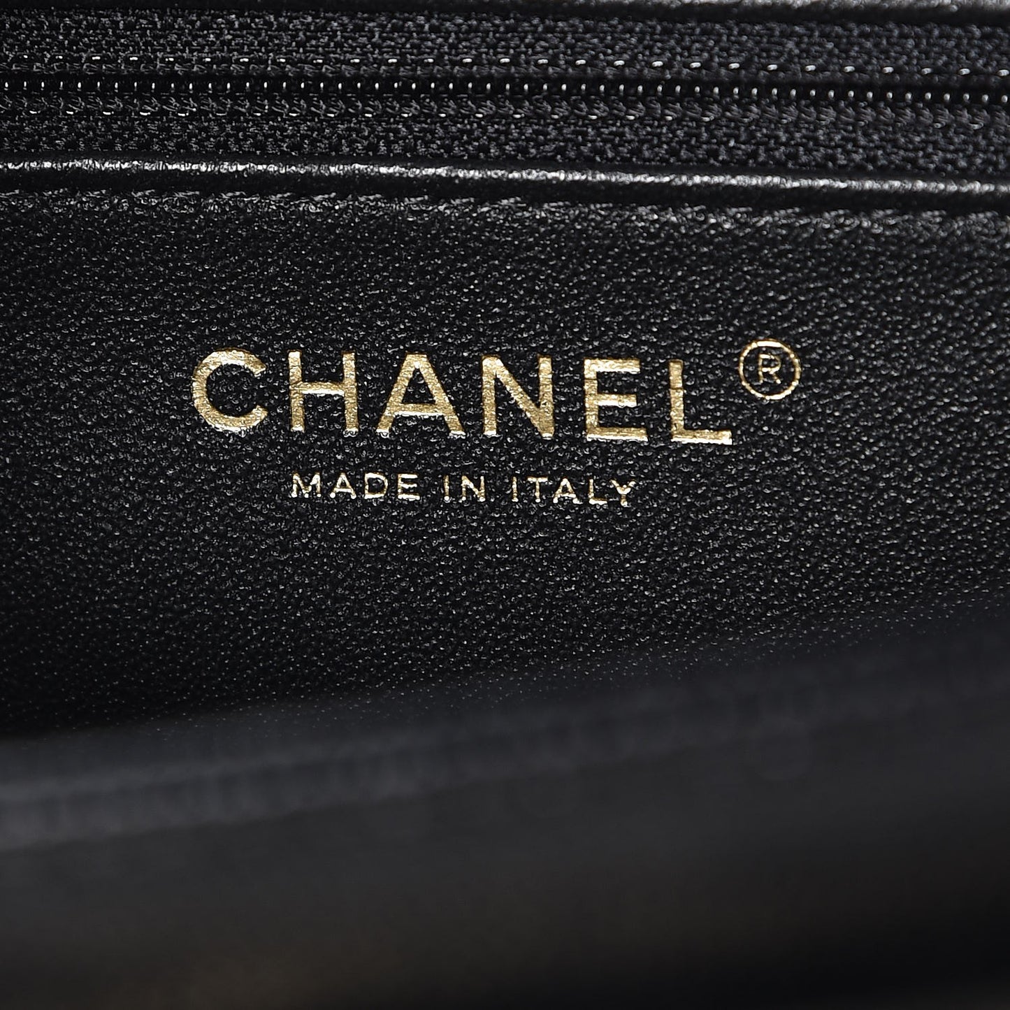 Caviar Quilted Medium Business Affinity Flap Black
