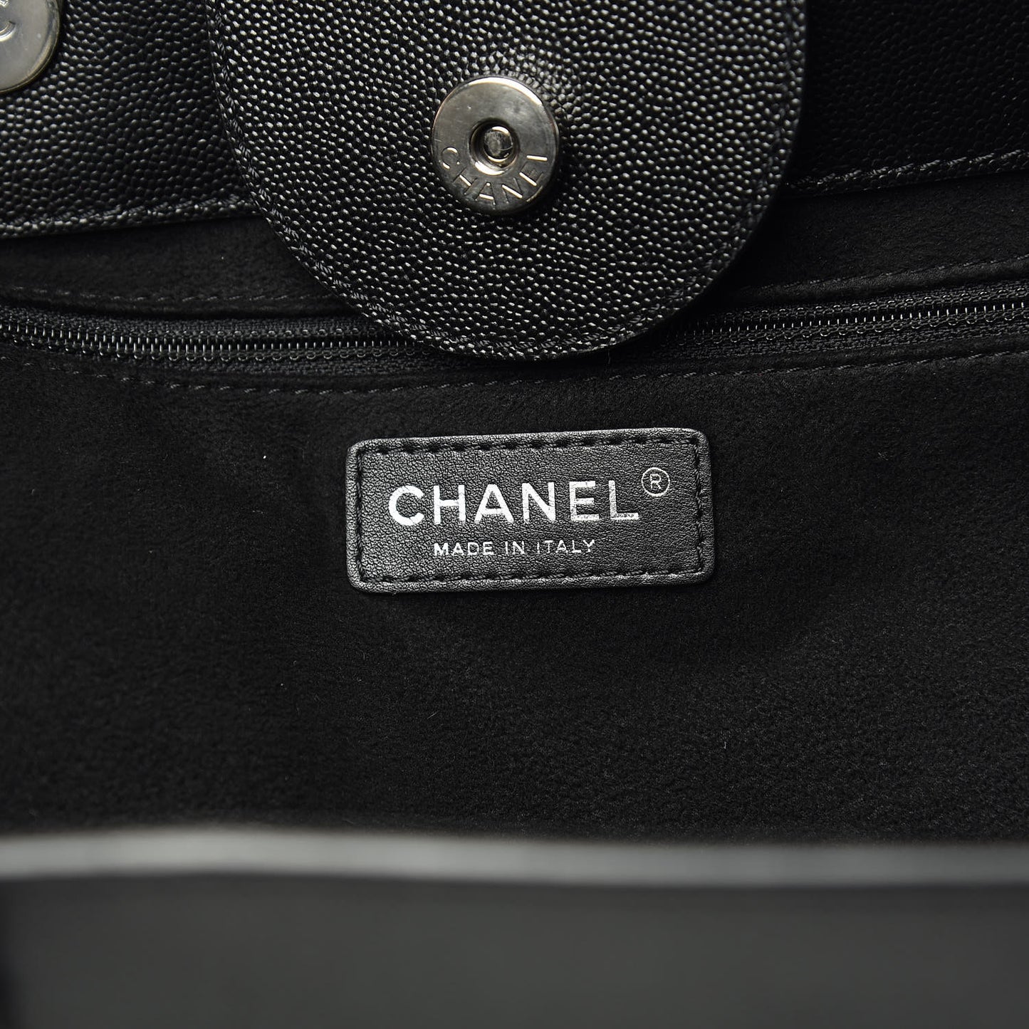 Caviar Large Studded Deauville Tote Black