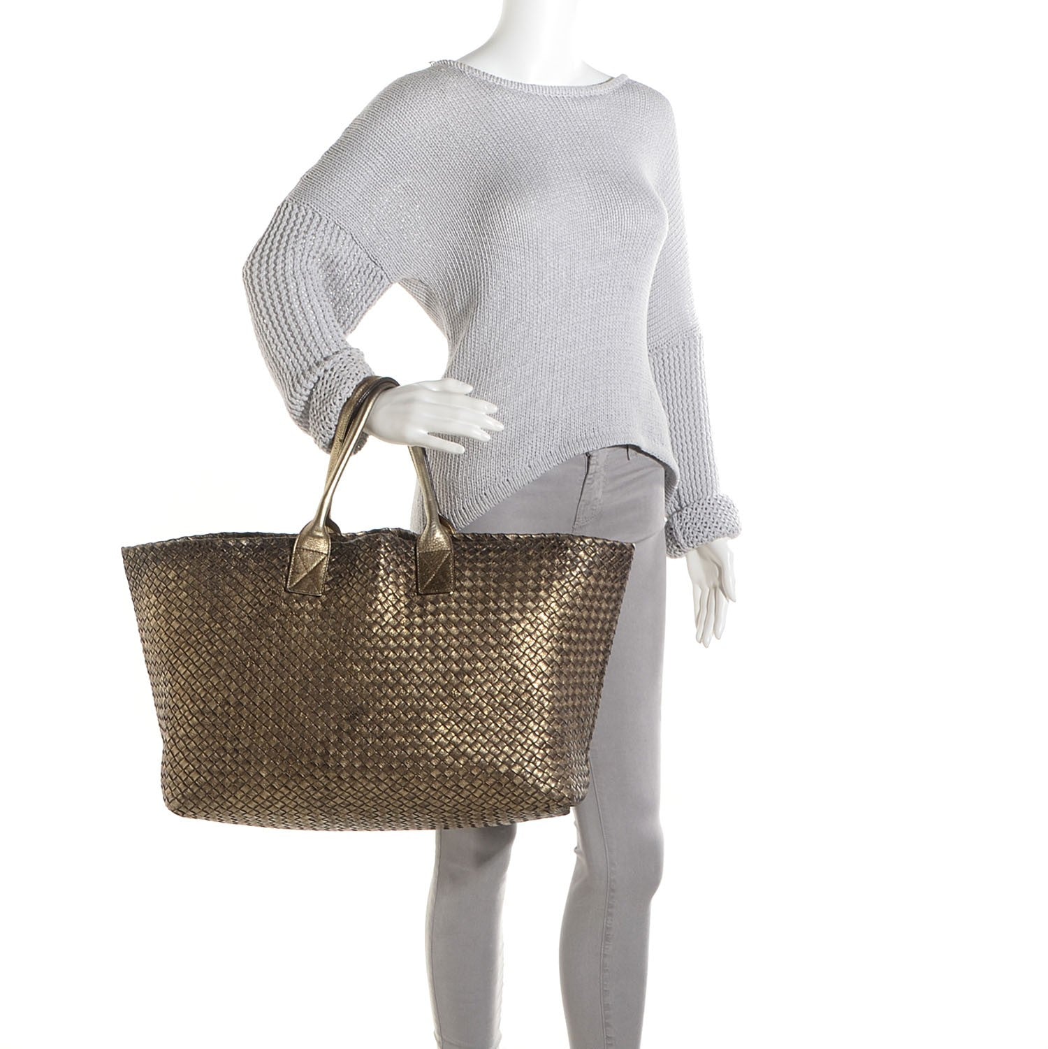 Bottega Veneta Intrecciato Large Cabat Platino Ossidato 2 of 8