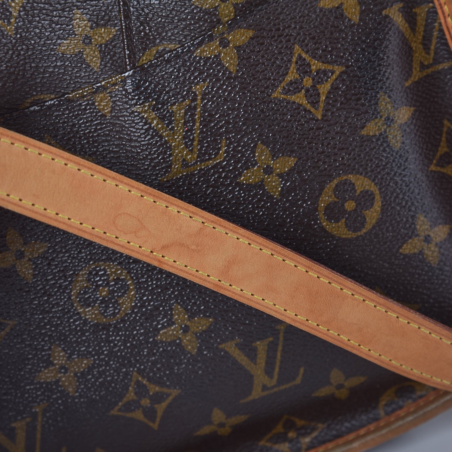 Louis Vuitton Monogram Menilmontant PM 9 of 14