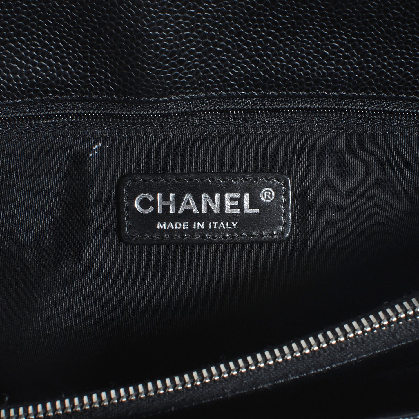Caviar Grand Shopping Tote GST Black