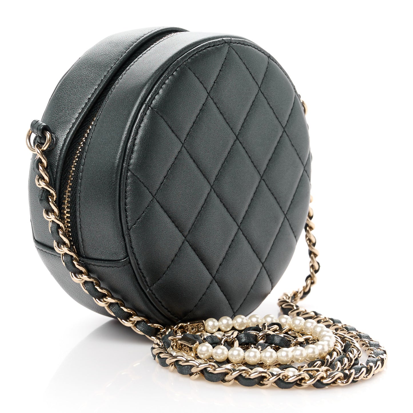 Iridescent Lambskin Quilted Pearl Round Clutch With Chain Black