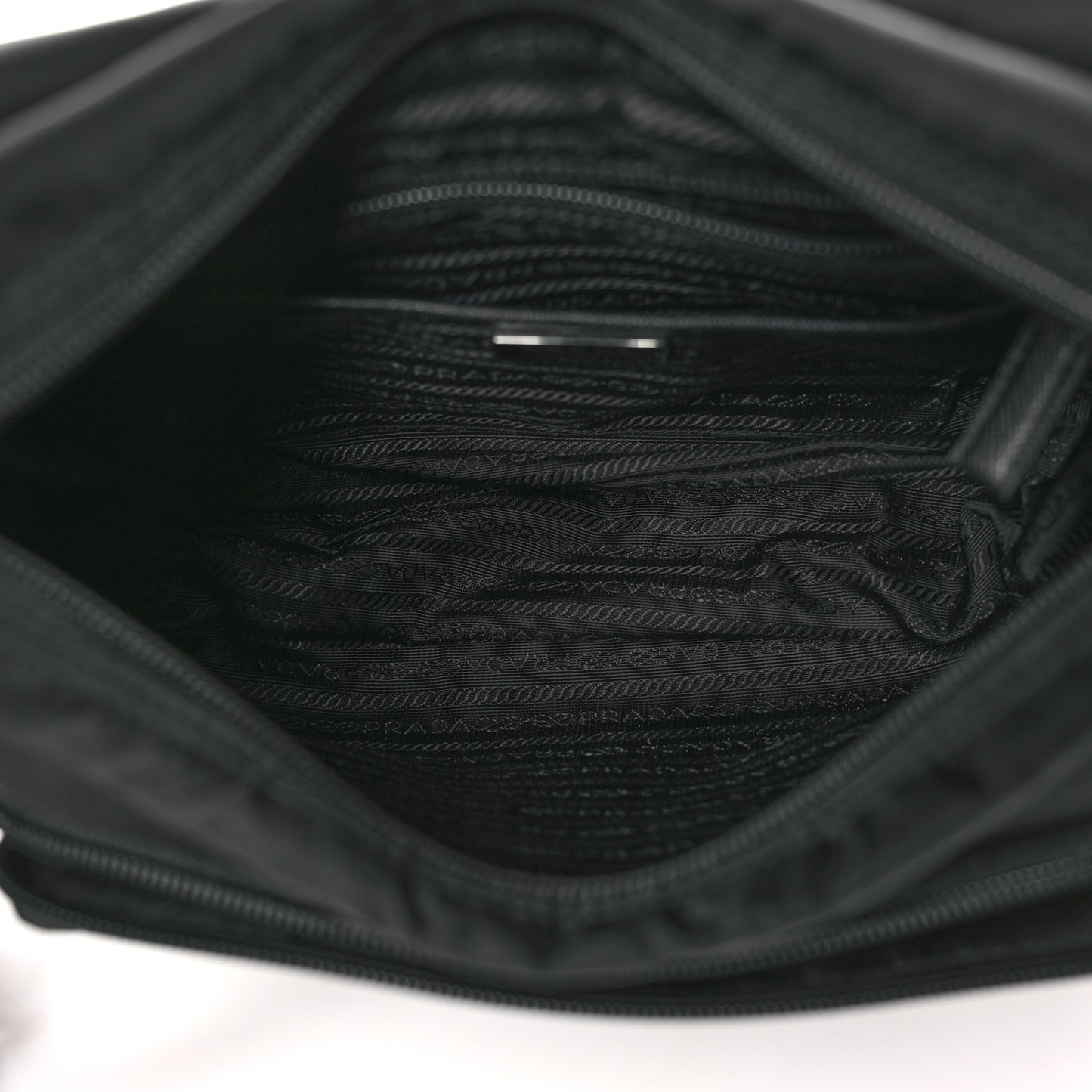 Tessuto Nylon Saffiano Vela Messenger Bag Black