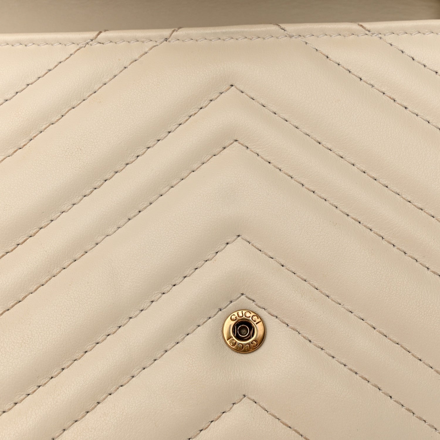 Gucci Calfskin Matelasse GG Marmont Chain Wallet Mystic White 12 of 13