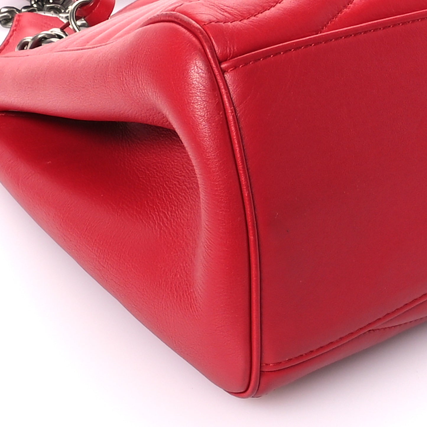 Calfskin New Wave Chain Tote Ecarlate