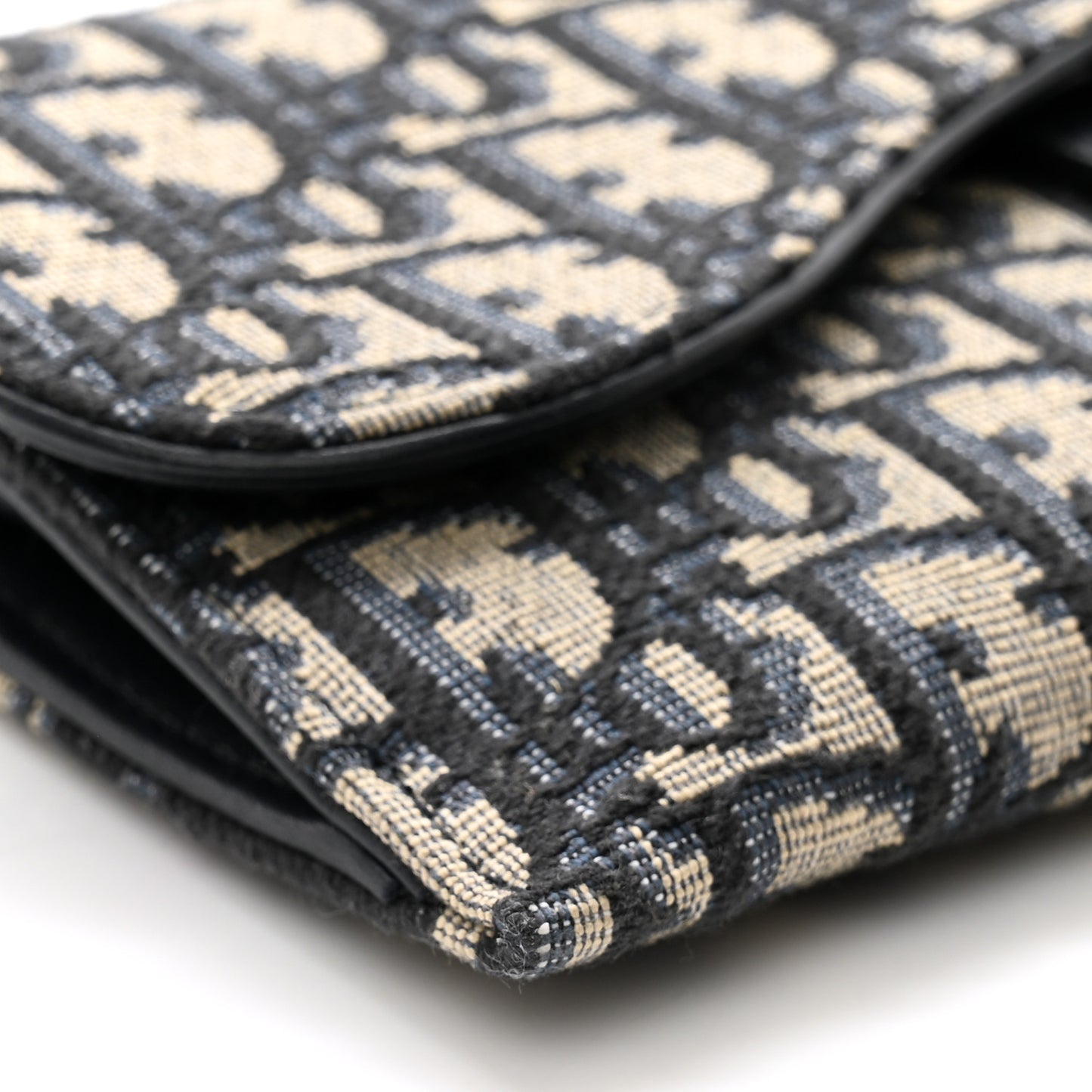 Oblique Saddle Chain Long Wallet Blue