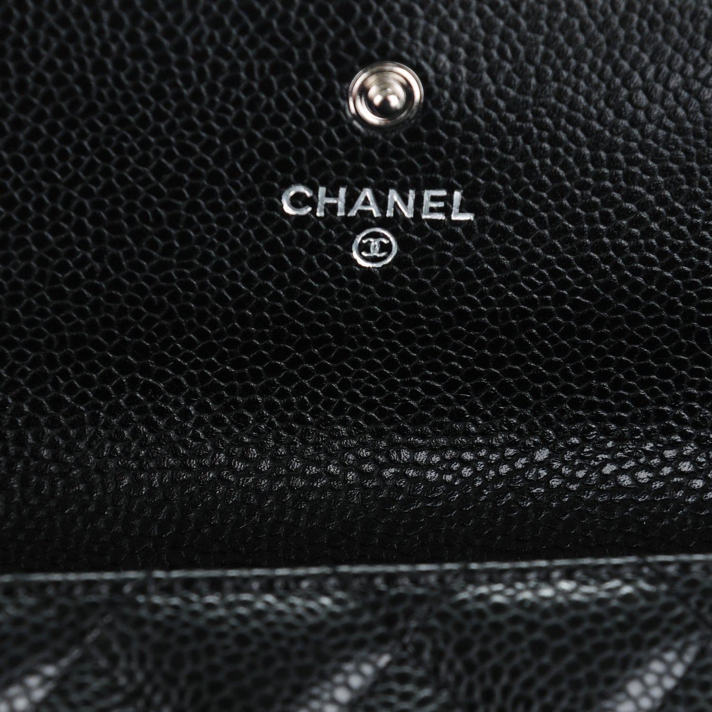Caviar Quilted Large Gusset Flap Wallet Black
