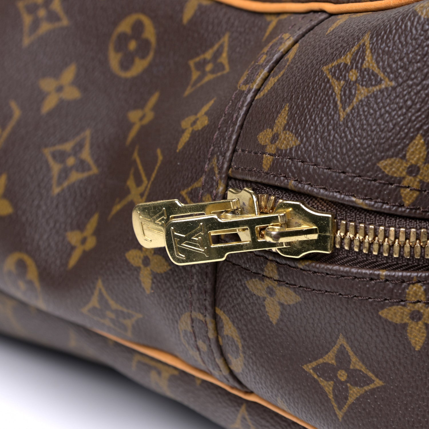 Louis Vuitton Monogram Alize 1 Compartment Bag 10 of 10