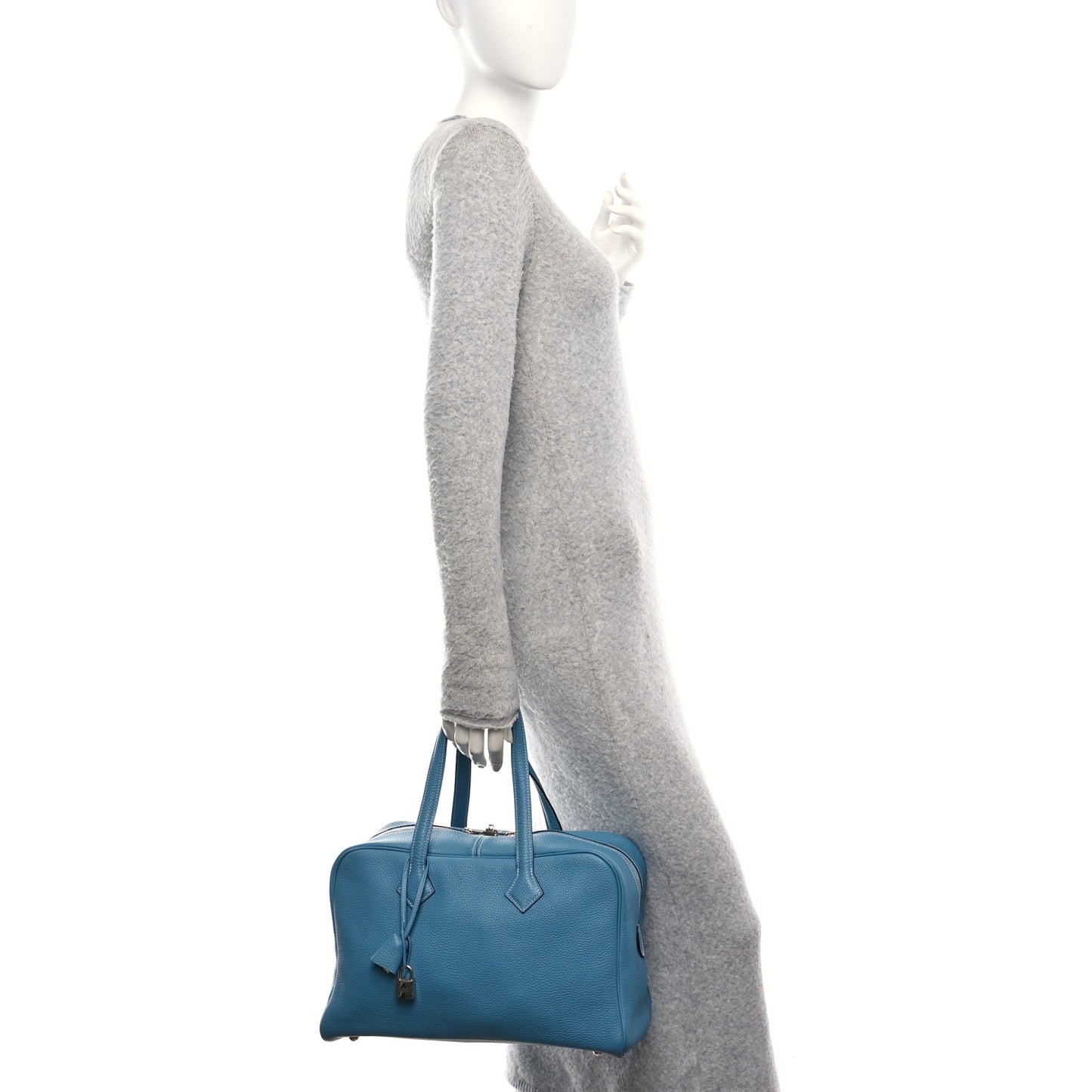 Taurillon Clemence Victoria II 35 Blue Jean