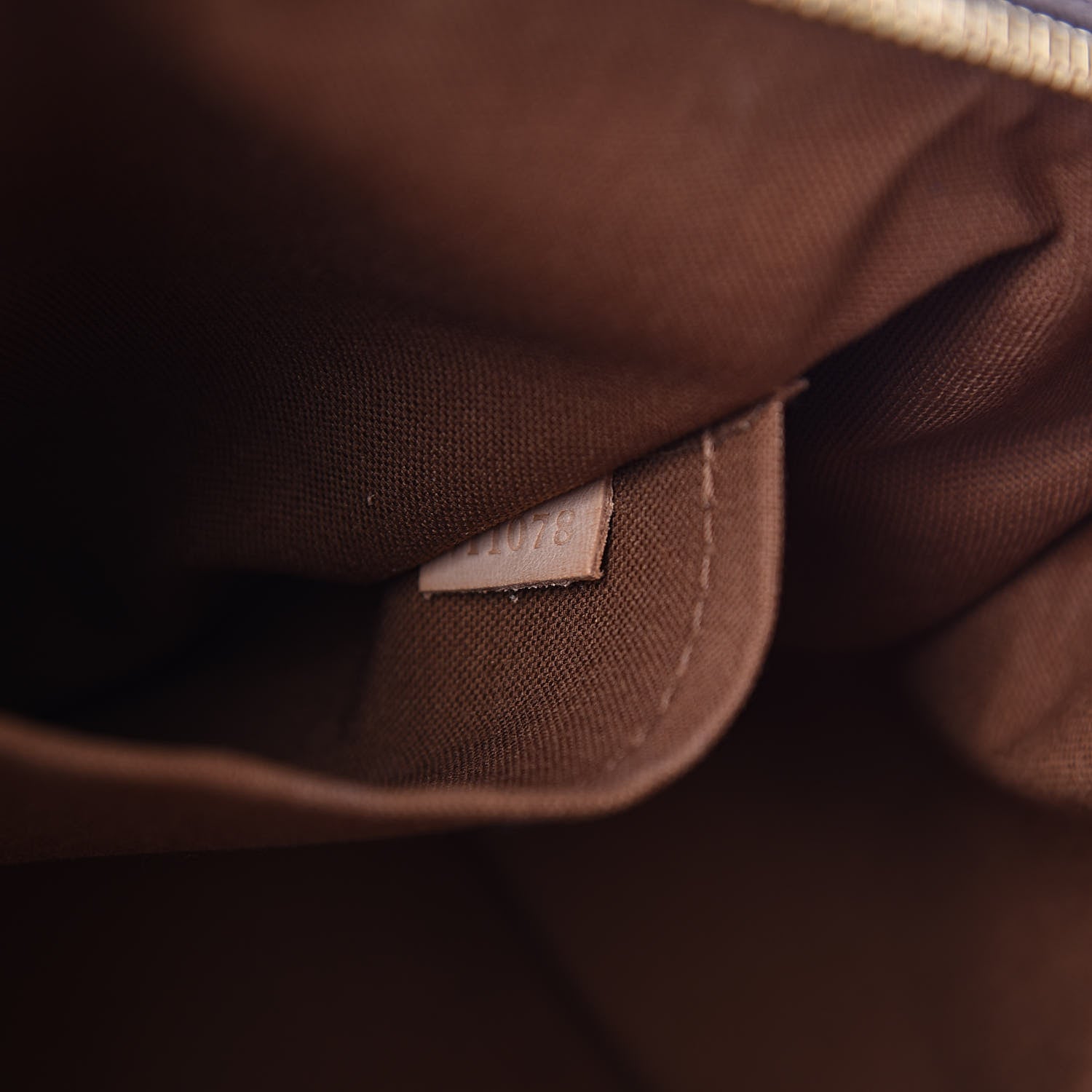 Louis Vuitton Monogram Tivoli PM 7 of 14