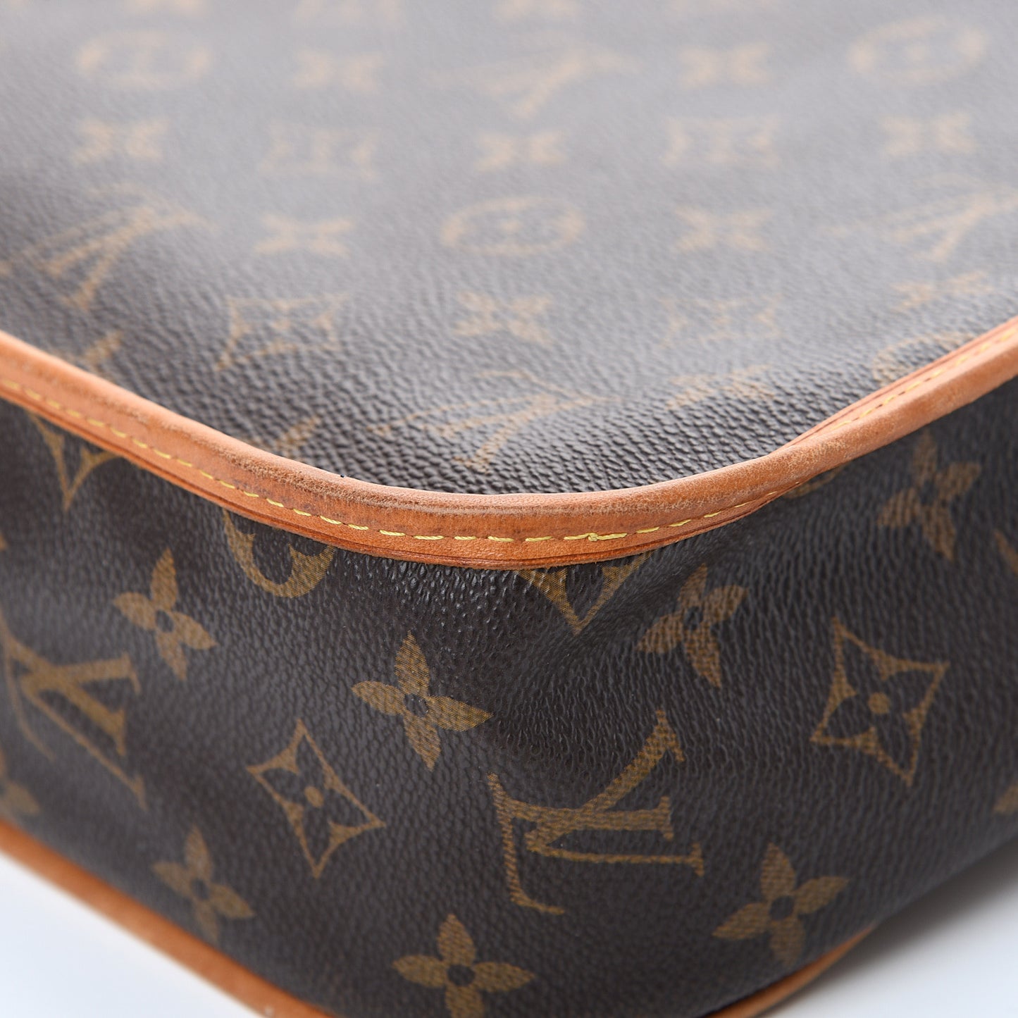 Monogram Bosphore PM Messenger