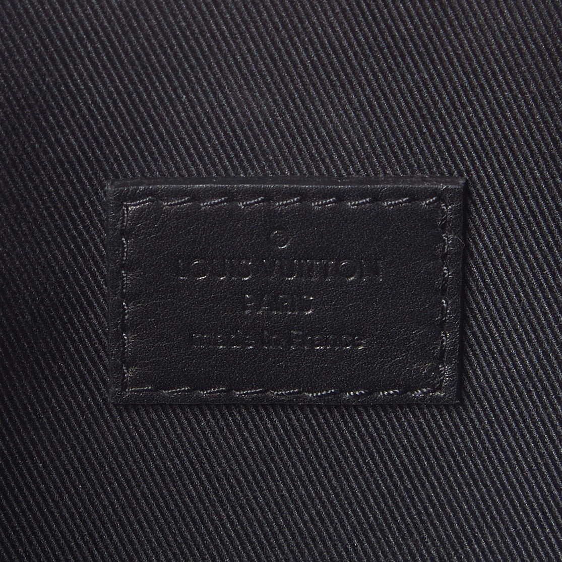 Calfskin Monogram Shadow Discovery Bumbag Black