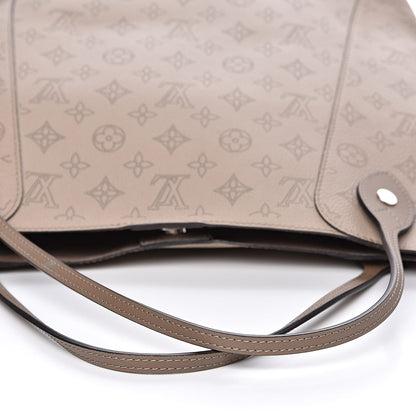 Louis Vuitton Mahina Hina MM Galet 9 of 10