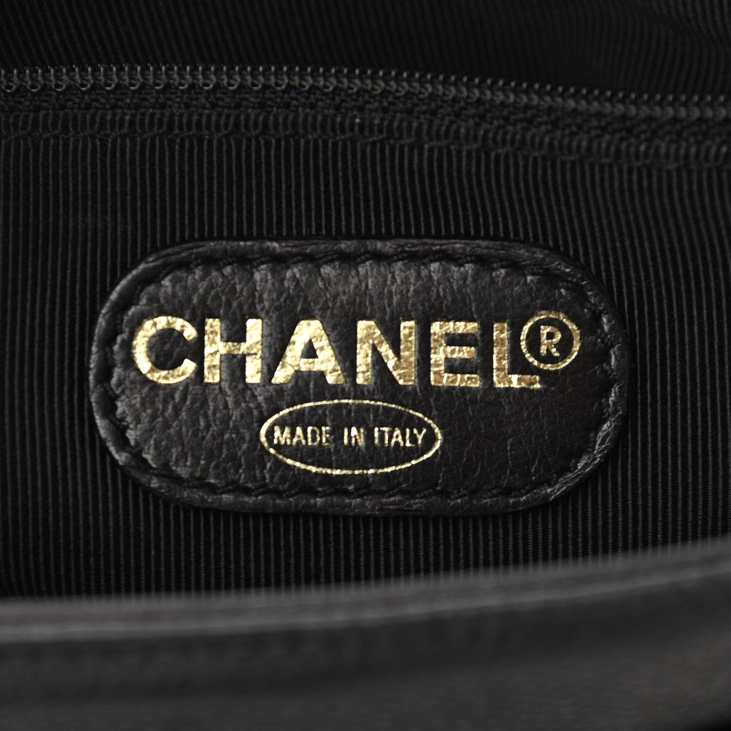 Caviar Shoulder Bag Black