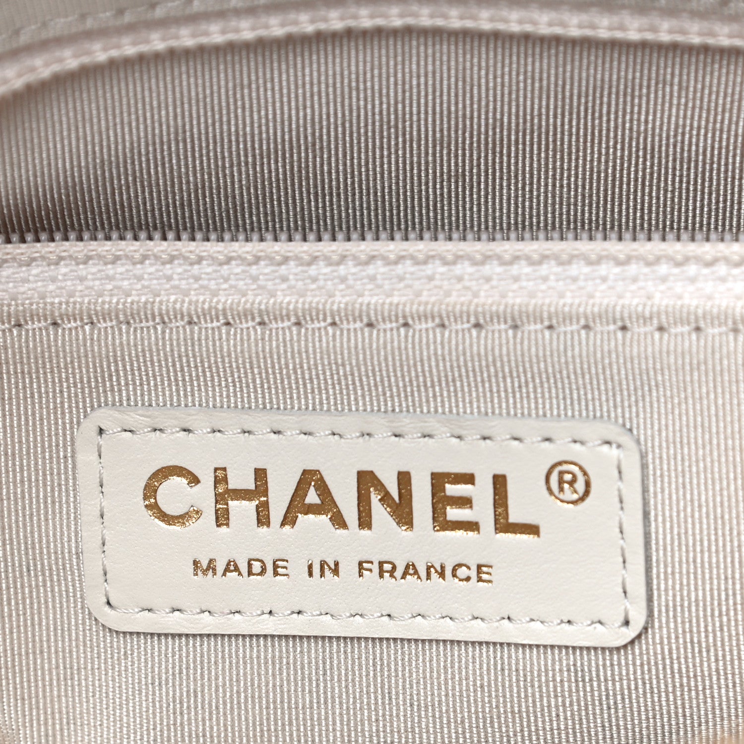 Chanel Caviar Flat Quilted Small Coco Tassel Camera Case White 6 of 10