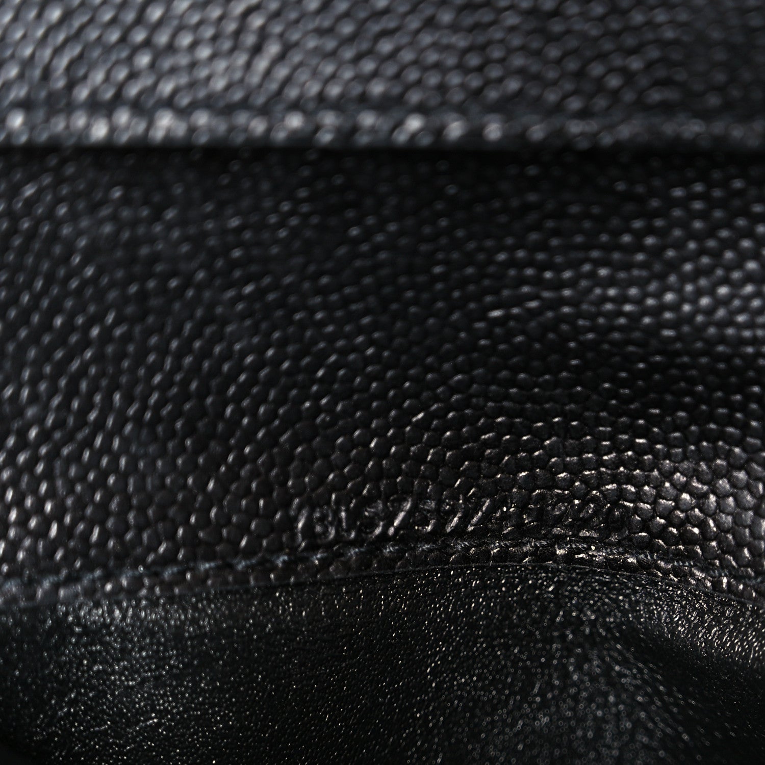 Saint Laurent Grain De Poudre Matelasse Chevron Monogram Zipped Two-Part Wallet Black 8 of 9