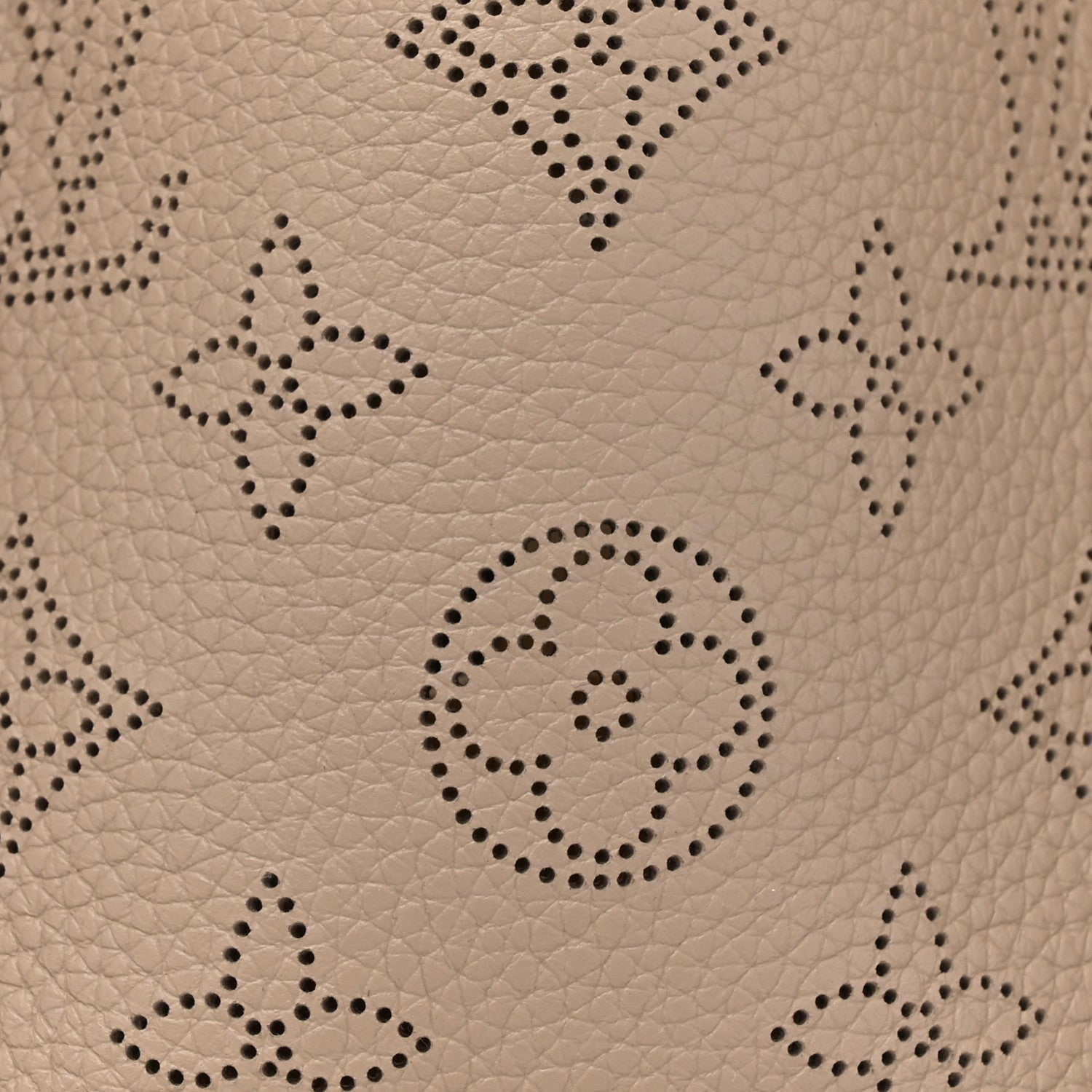 Louis Vuitton Mahina Bella Galet 8 of 12