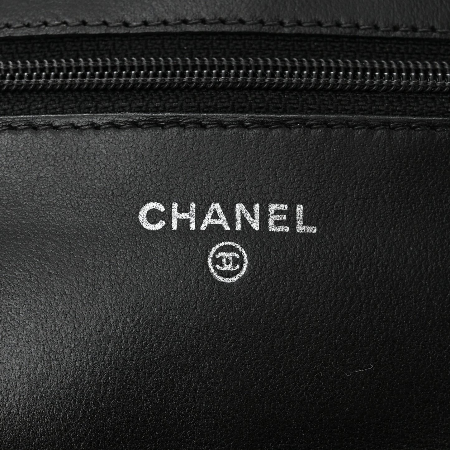 Lambskin Quilted Wallet On Chain WOC Black