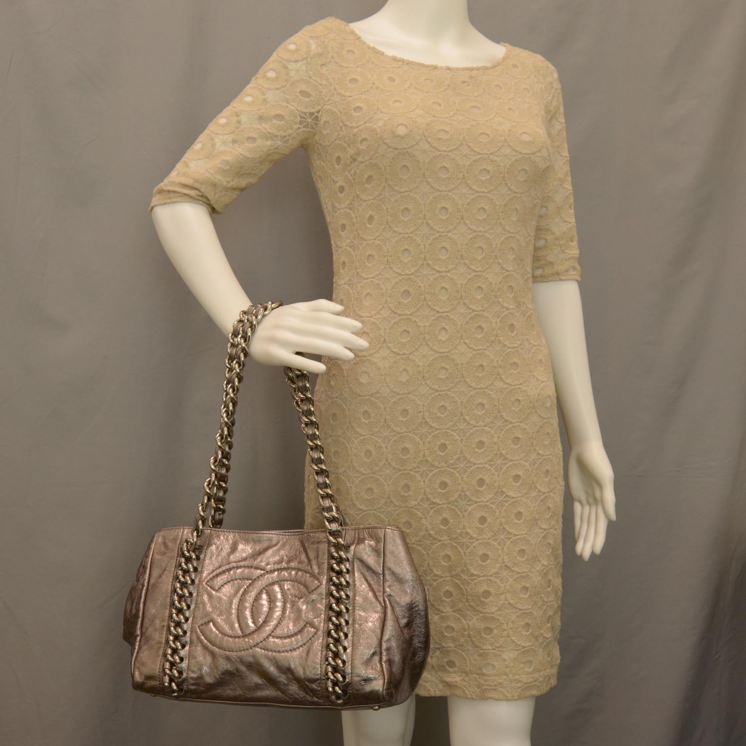 Chanel Leather Modern Chain Tote Metallic 2 of 9