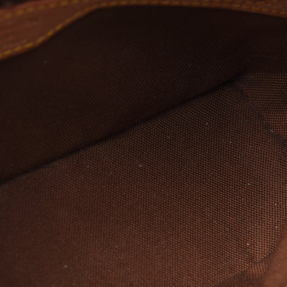 Louis Vuitton Monogram Trotteur 9 of 23