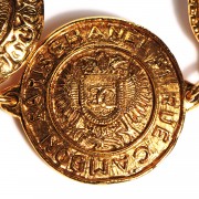 Medallion Bracelet Gold