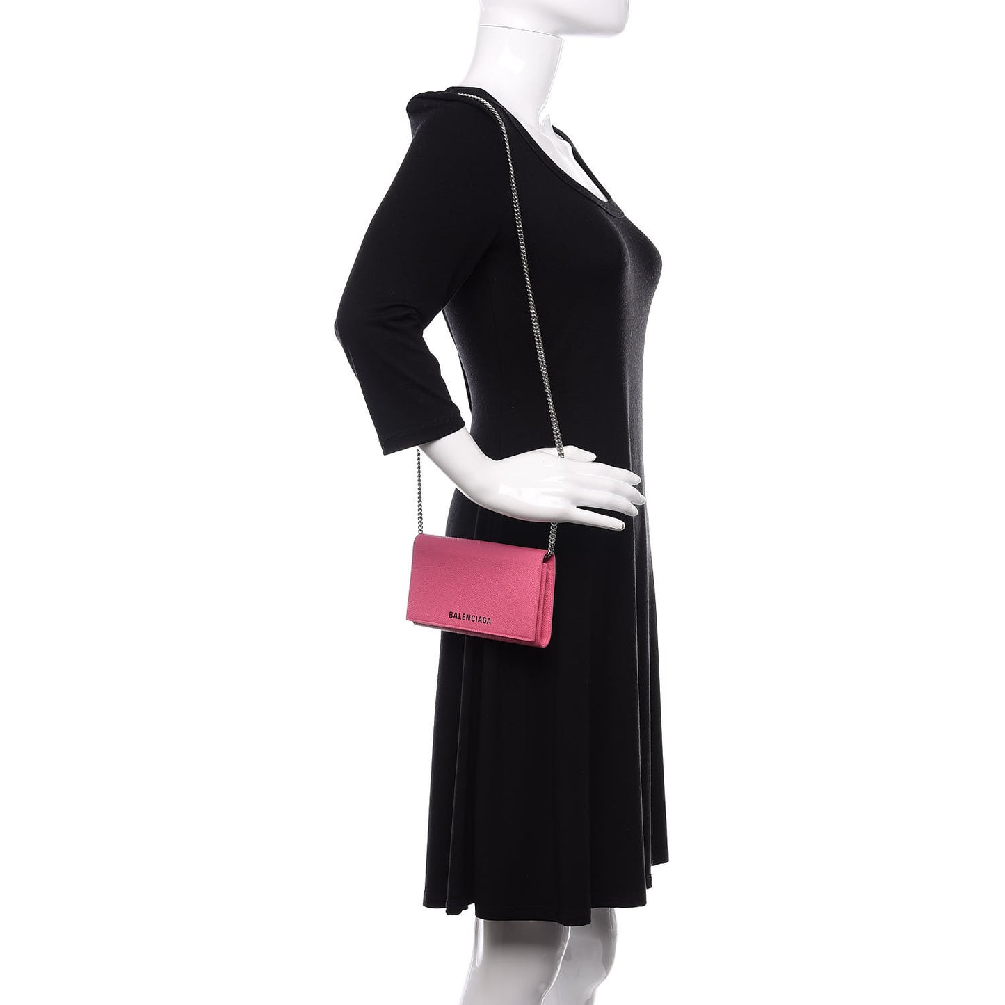 Signature Grained Calfskin Logo Ville Wallet on Chain Bubble Gum Black