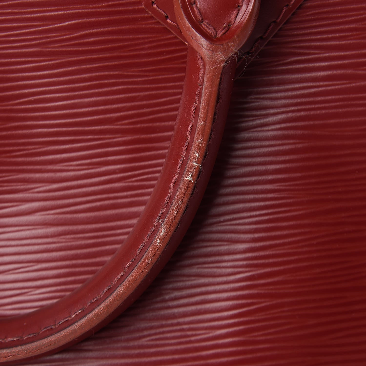 Louis Vuitton Epi Alma PM Rubis 14 of 21