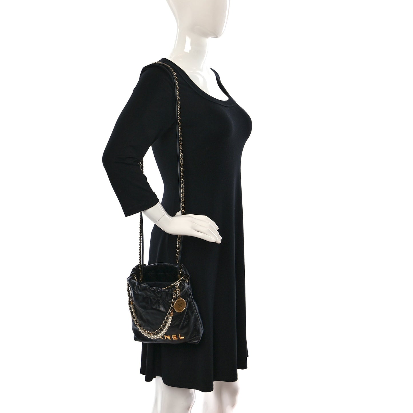 Shiny Crumpled Calfskin Quilted Pearl Mini Chanel 22 Black