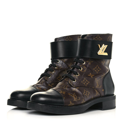 Louis Vuitton Monogram Calfskin Wonderland Flat Ranger Boots 40 Black 3 of 10