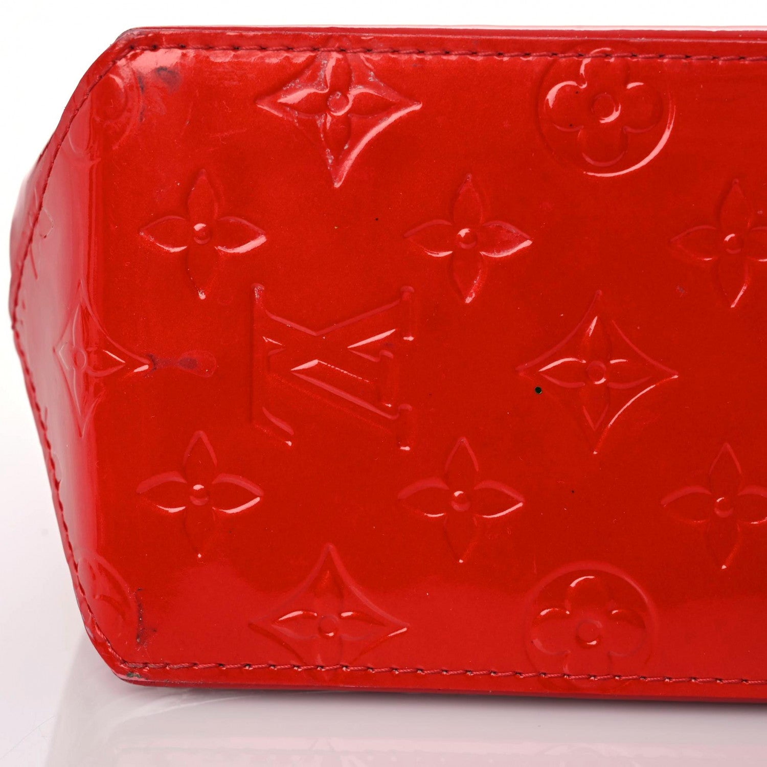 Louis Vuitton Vernis Reade PM Pomme D'Amour 19 of 26