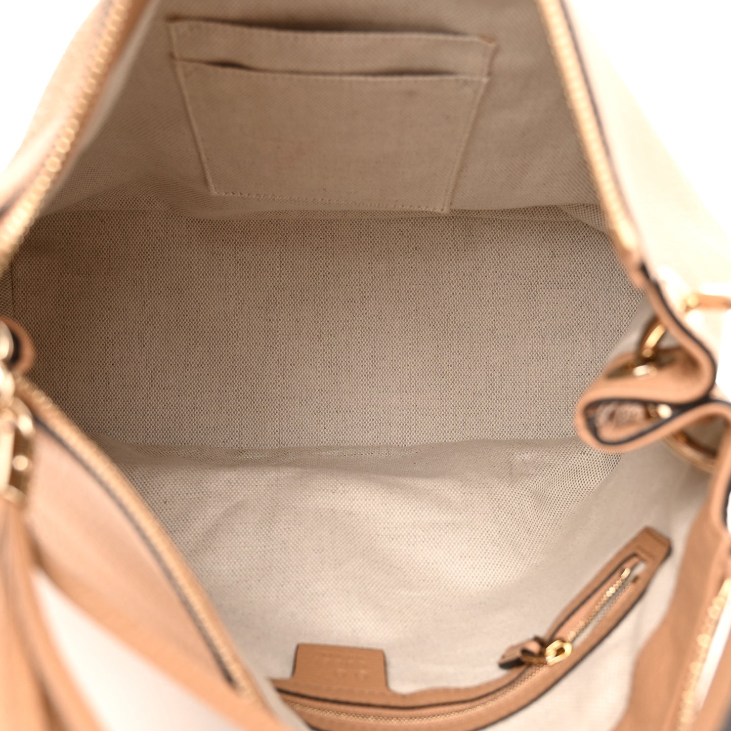Pebbled Calfskin Large Soho Hobo Camelia