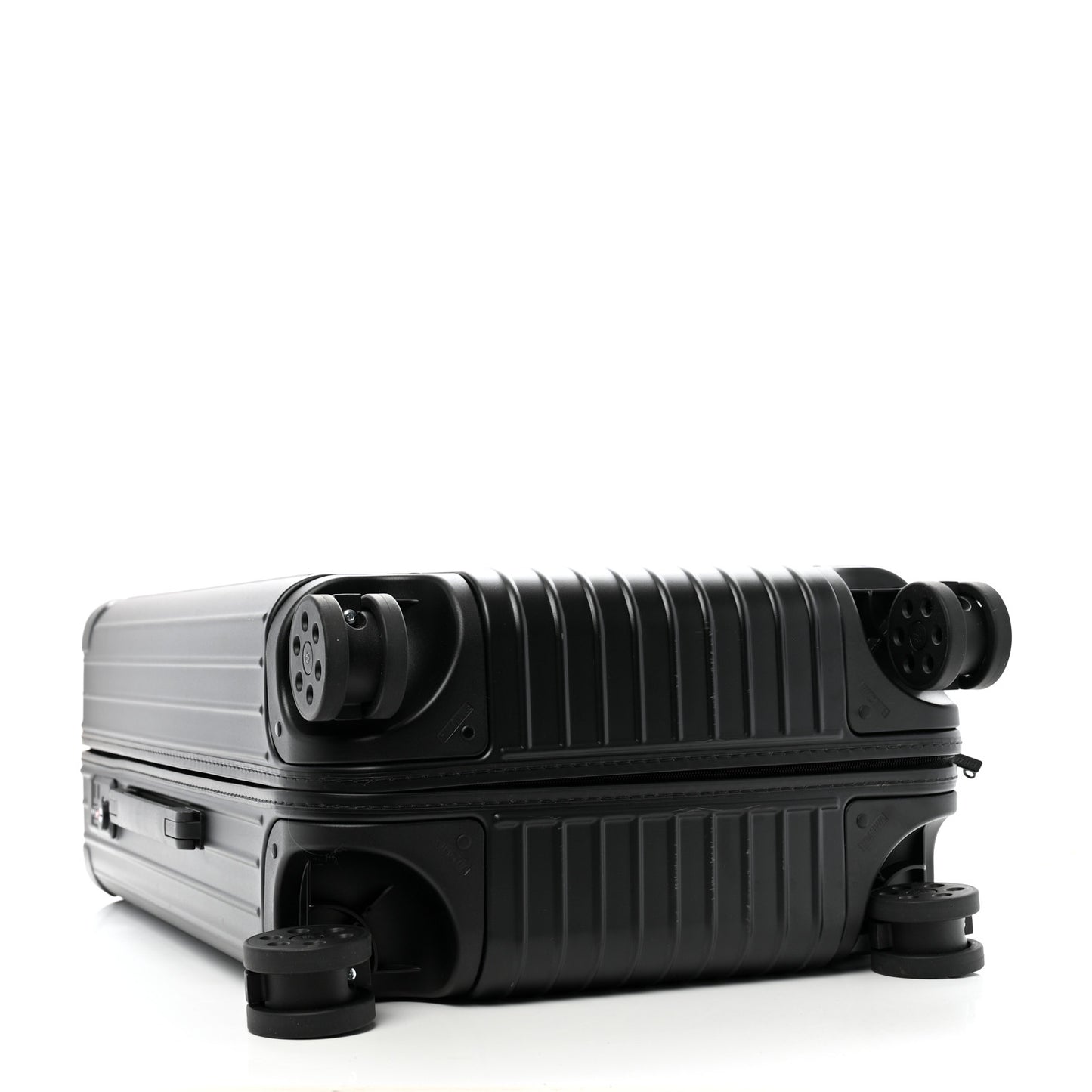 Matte Polycarbonate Essential Check-In M Black