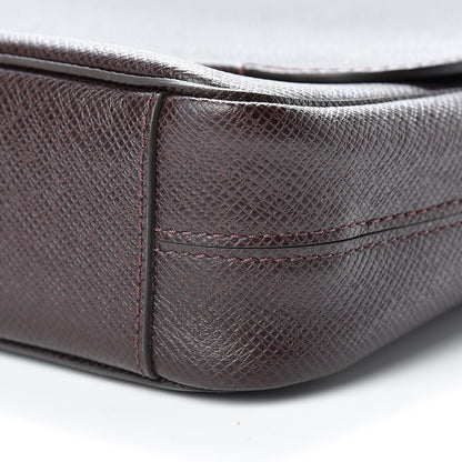 Louis Vuitton Taiga Roman PM Messenger Acajou 9 of 10