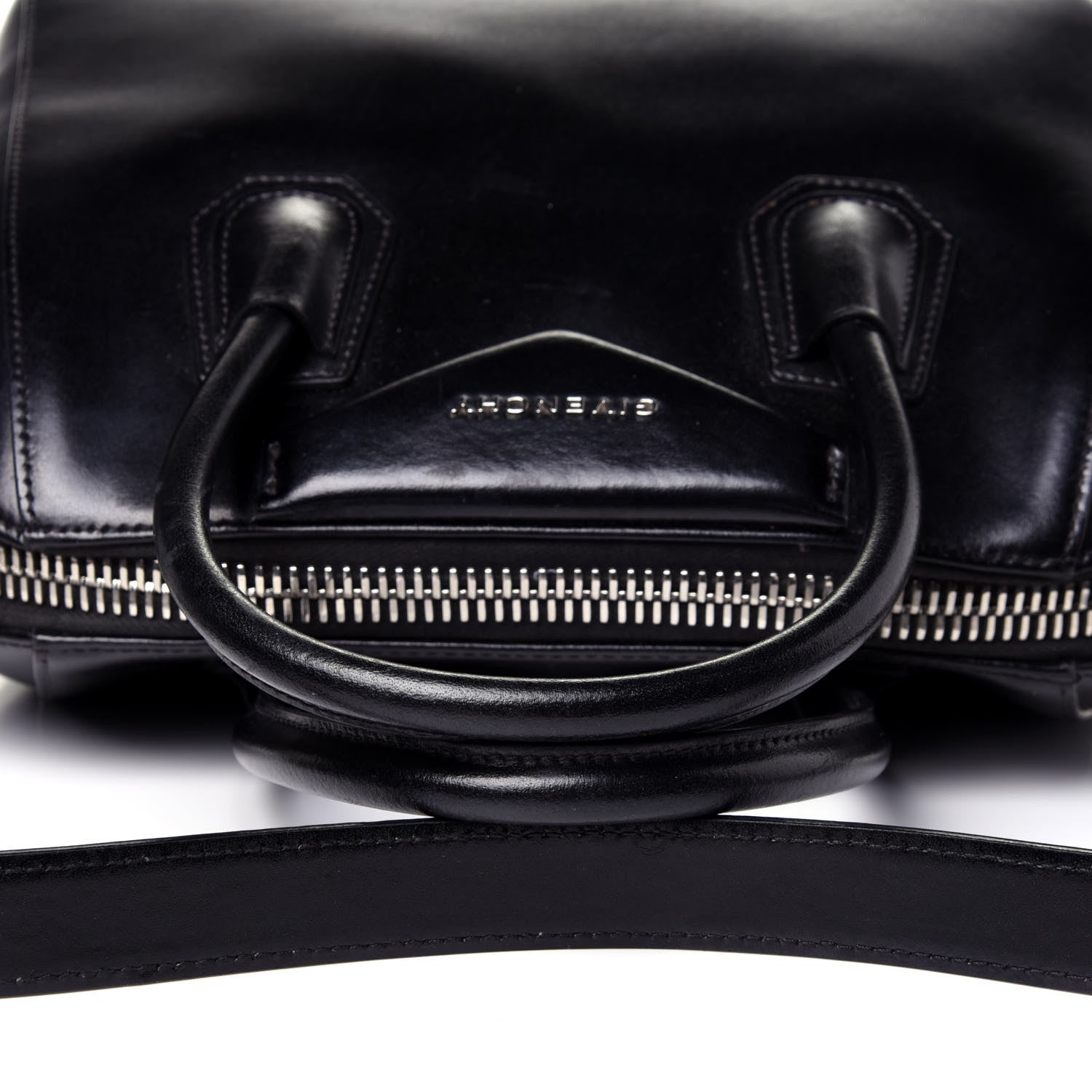 Givenchy Shiny Lord Calfskin Small Antigona Black 33 of 36
