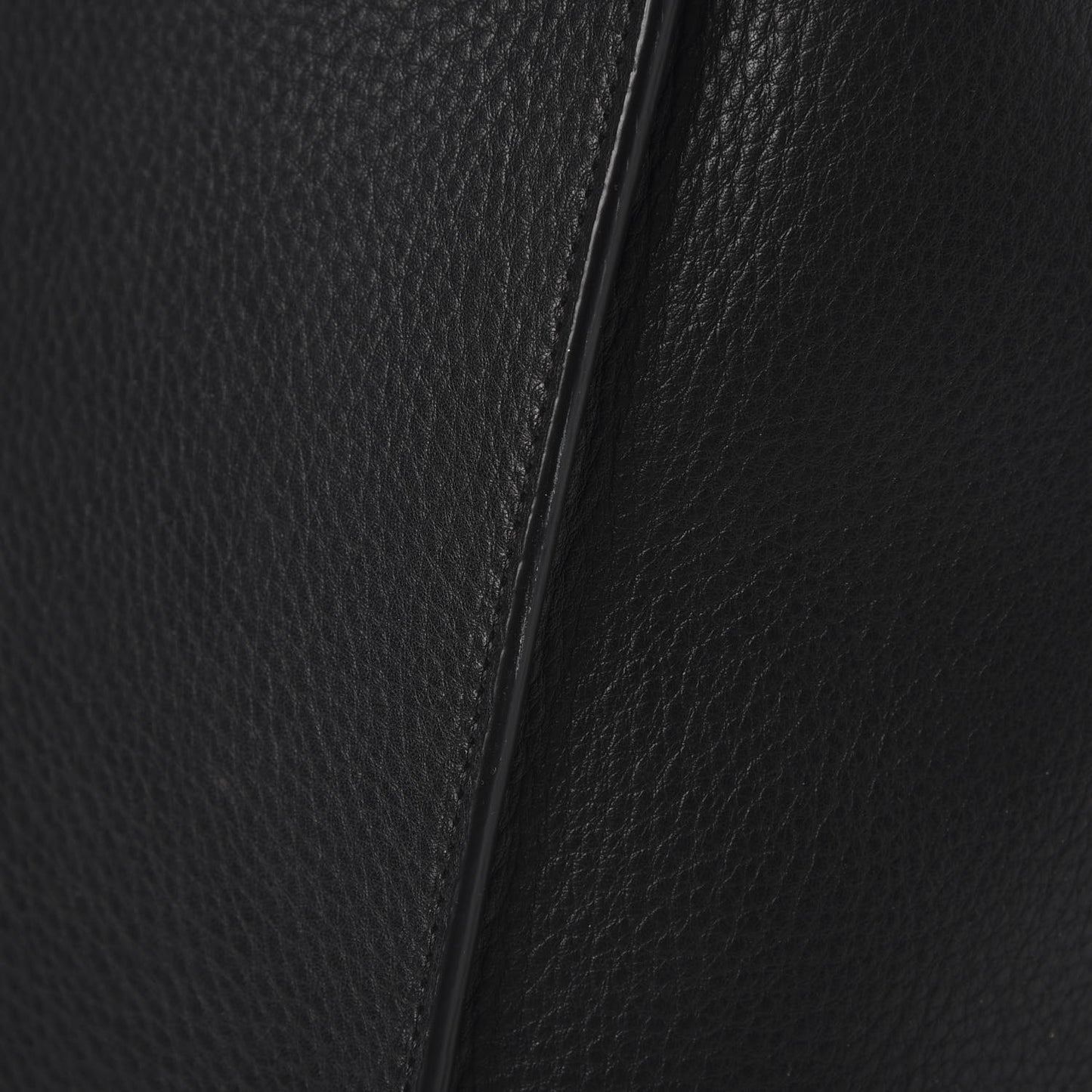 Supple Calfskin Large Phantom Luggage Black