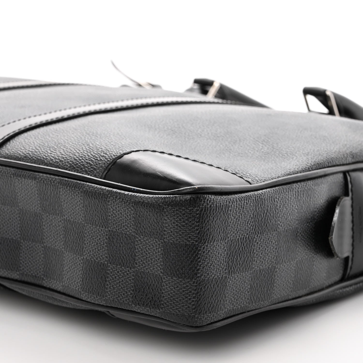Louis Vuitton Damier Graphite Porte-Documents Voyage 9 of 9