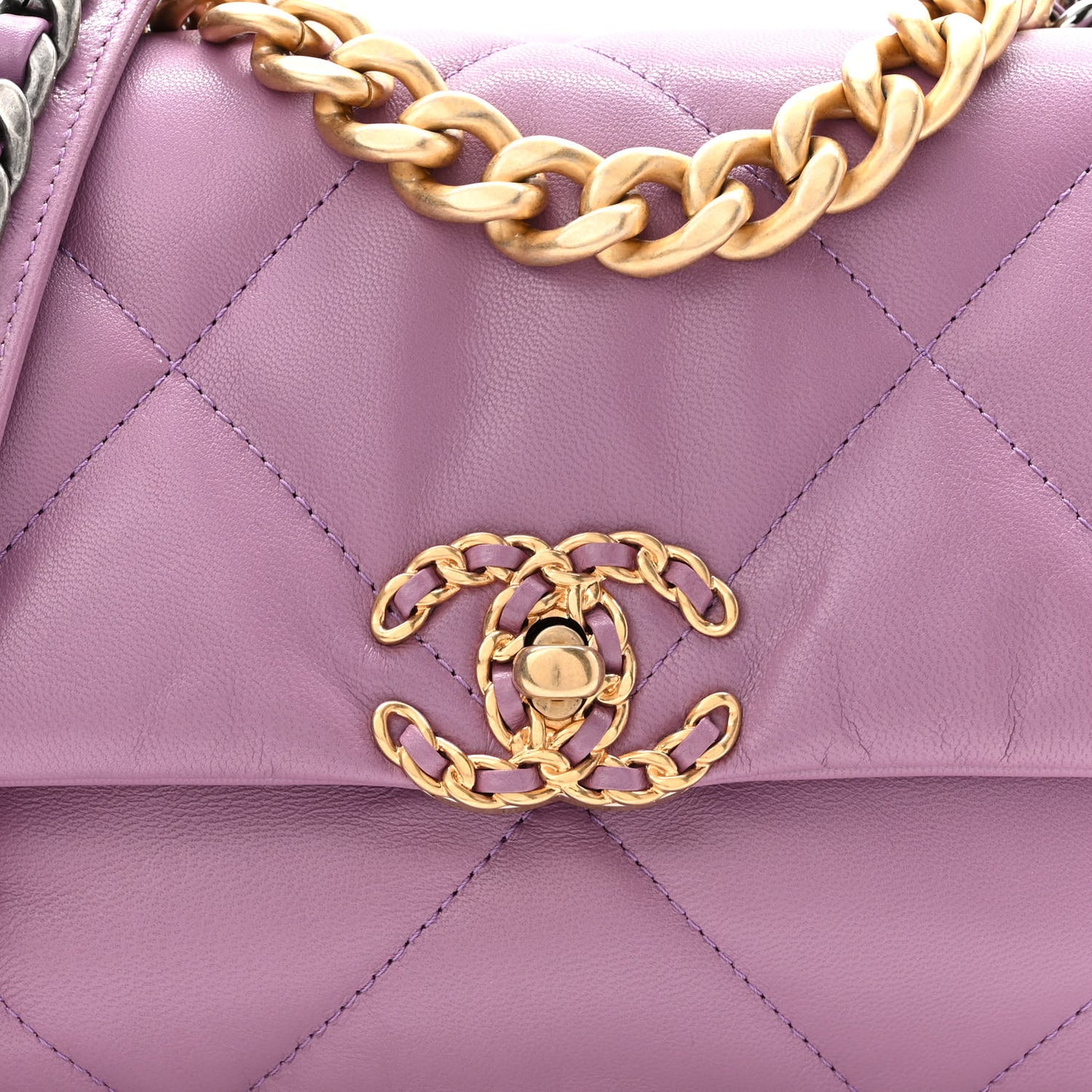 Goatskin Quilted Medium Chanel 19 Flap Violet Purple