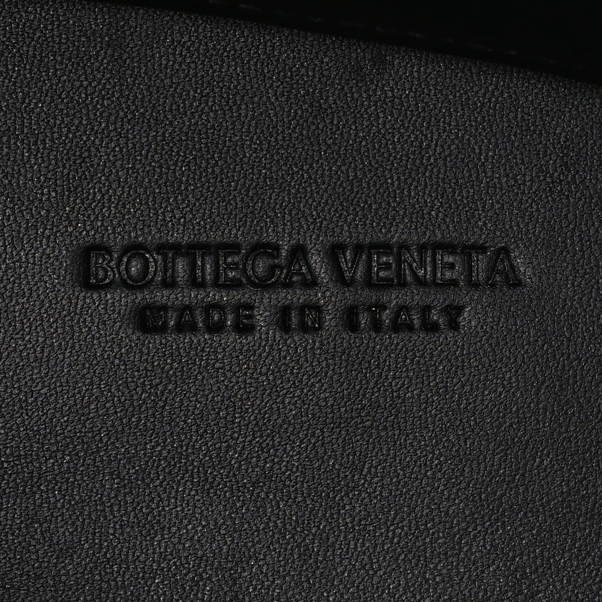 Nappa Intrecciato Medium Andiamo Shoulder Bag Black